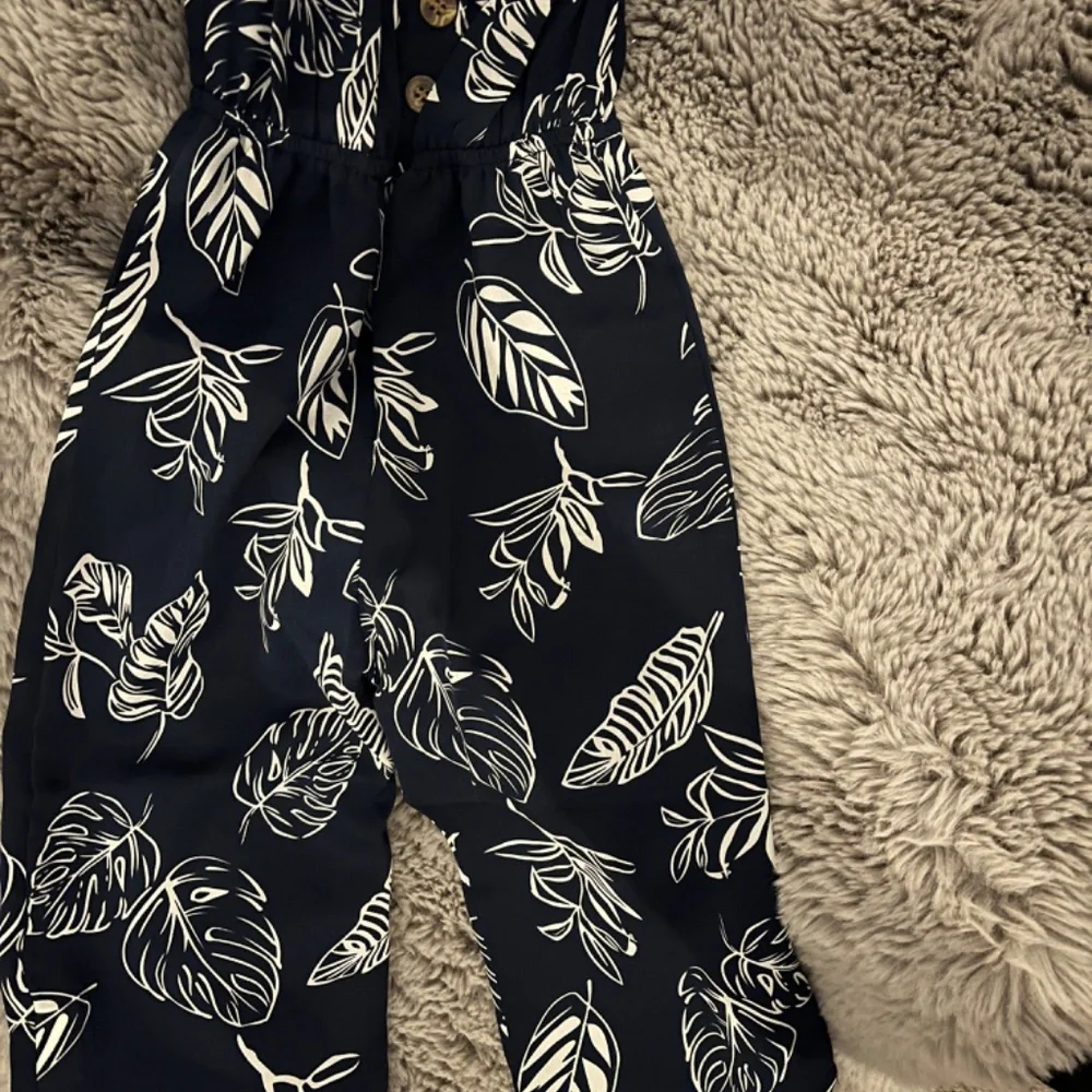 Romper - Picture 4 of 7